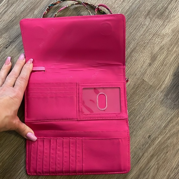 Vera Bradley Crossbody/Wristlet Wallet - Picture 4 of 5